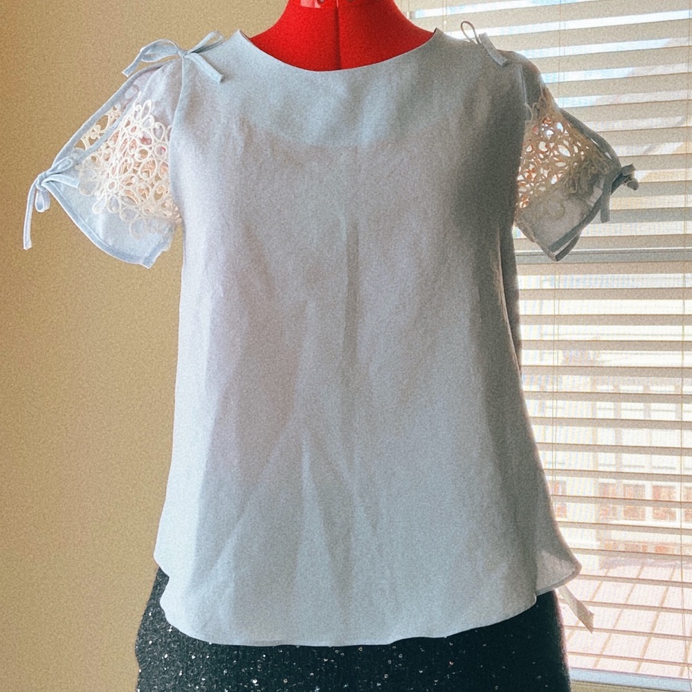 K-fashion lace summer blouse